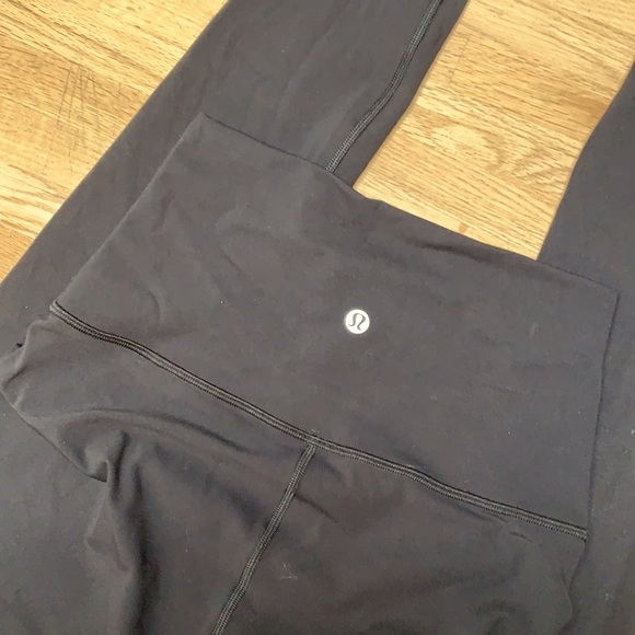 Lululemon Wunder Under Super High Rise leggings - Picture 2 of 4